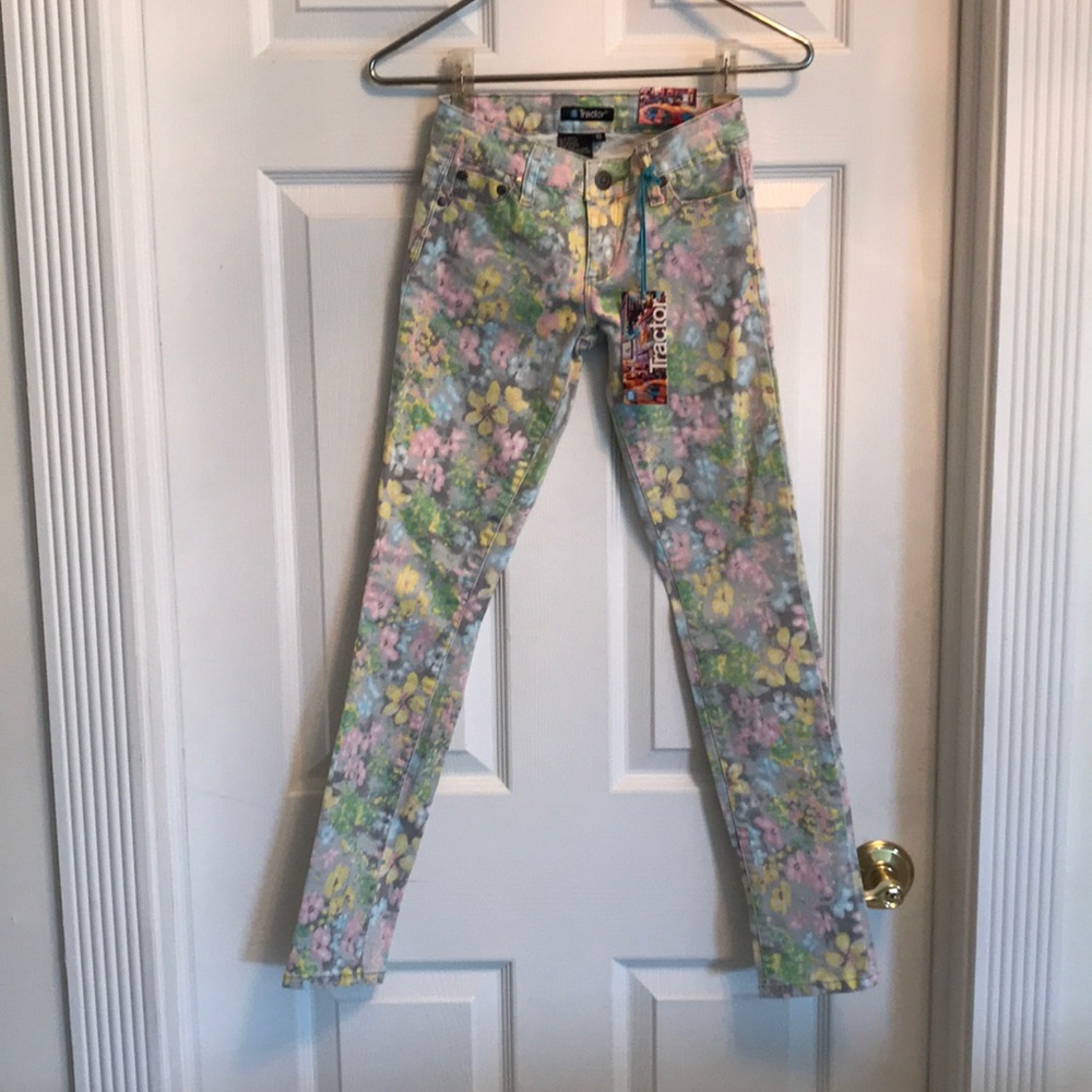NWT Tractor faded floral skinny Jean girl 10